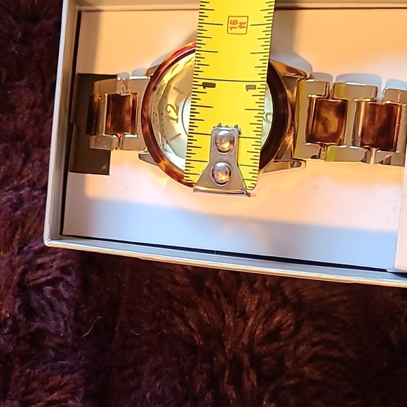 Time and Tru Women's Gold and Tortoise Shell Watches - Picture 13 of 16